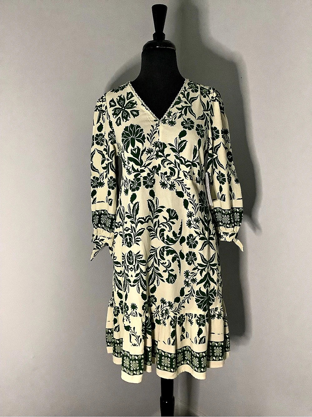 Floral Mini Dress in Green & Cream Size XS NWT